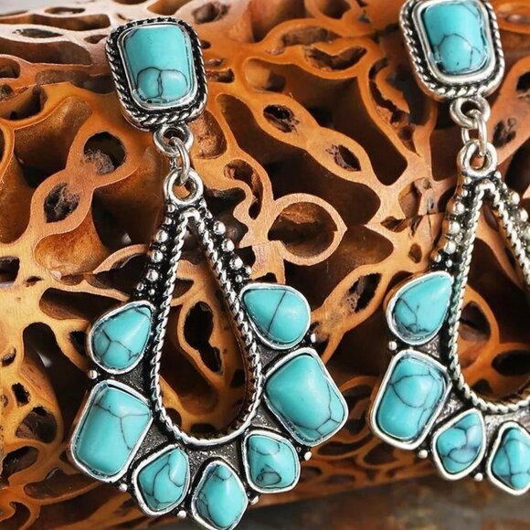 Green Turquoise Earrings - Picture 2 of 3